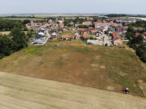 sekání vysoké trávy